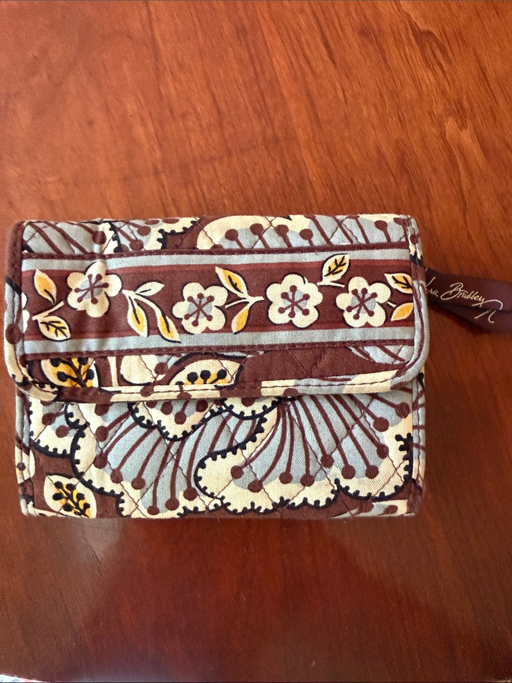 Vera Bradley Small Brown/ tan Floral Quilted trifold Wallet